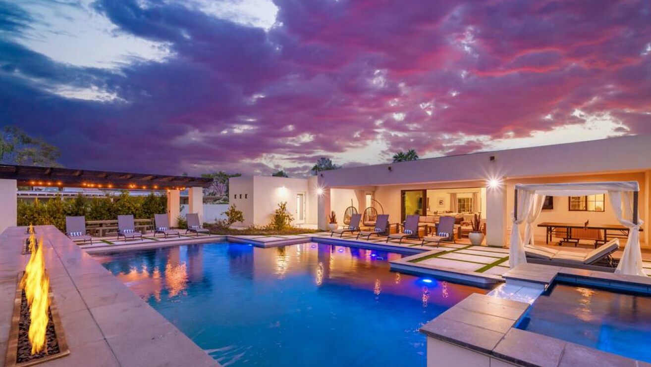 Alberca climatizada y alberca de entrenamiento