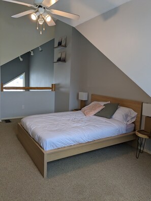 3 chambres, fer et planche à repasser, lit parapluie, Wi-Fi gratuit