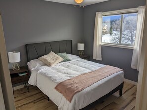 3 chambres, fer et planche à repasser, lit parapluie, Wi-Fi gratuit