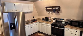 Cozy cottage nestled in the middle of Cloudcroft