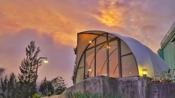 Superior Villa | 1 bedroom, desk, laptop workspace, free WiFi