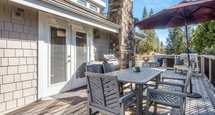 Bass Lake Cabin - Outdoor Kitchen - Marina View
