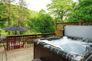 Bain à remous extérieur