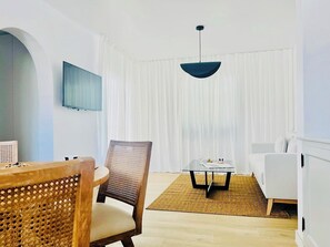 TV - CIH Apartments (Puerto del Carmen)