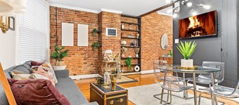 Charming 4 bed/Wine/Parking/1000sqft/Mins to Dwntwn!