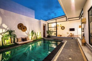 Outdoor pool - Villa Rindu Canggu (North Kuta)