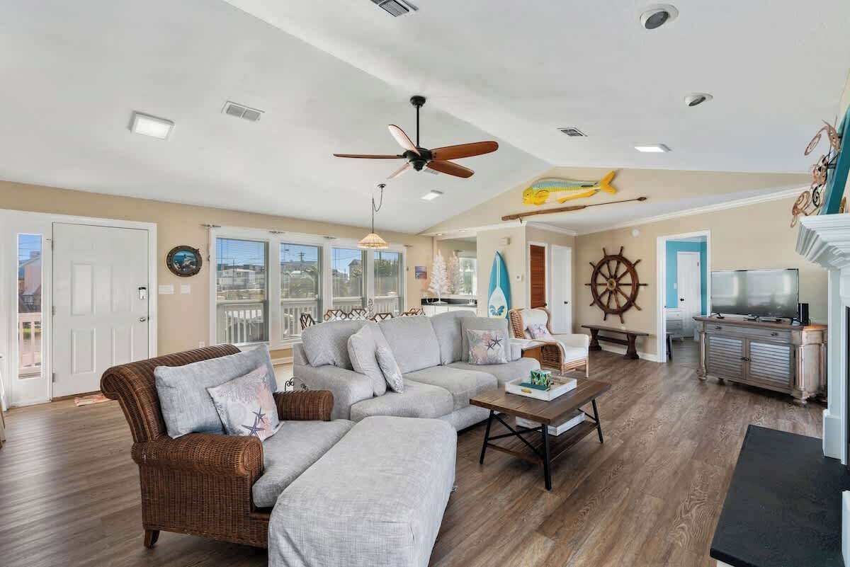 テレビ、書斎 / ワークスペース