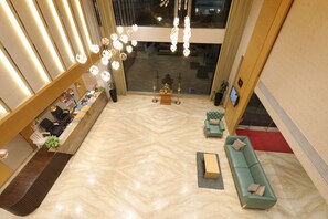 Lobby sitting area - Hotel Nakshathra - A Royal Stay (Palani)