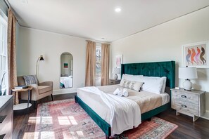 2 chambres, fer et planche à repasser, Wi-Fi gratuit, draps fournis