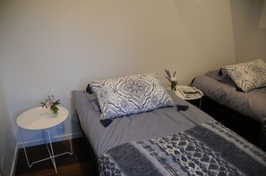1 bedroom, desk, iron/ironing board, free WiFi