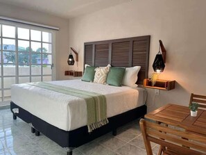 1 bedroom, iron/ironing board, WiFi, bed sheets - Cozy Studio Downtown (CancÃºn)