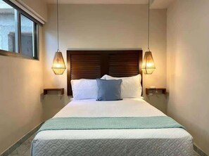 Iron/ironing board, WiFi, bed sheets - Downtown Cozy Studio | X4 (CancÃºn)