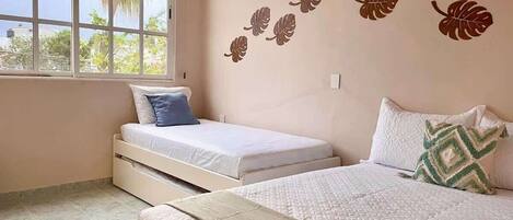 2 soverom, strykejern/-brett, wi-fi og sengetøy