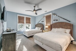 4 bedrooms, iron/ironing board, free WiFi, bed sheets