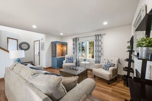 Télévision, cheminée