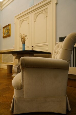 Presidential Suite | Premium bedding, down comforters, pillowtop beds, minibar - Sisuites (Bari)