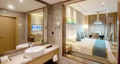 Ronghu Hotel