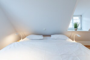 2 sovrum, skrivbord, strykjärn/strykbräda och gratis wi-fi