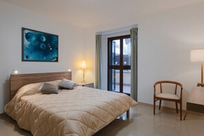 3 Schlafzimmer, Bügeleisen/Bügelbrett, Bettwäsche