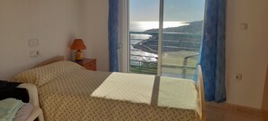 3 slaapkamers, een strijkplank/strijkijzer, gratis wifi