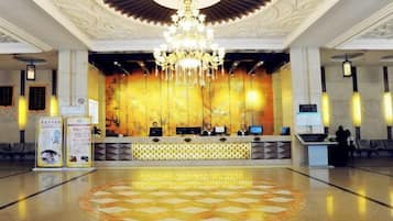 المنشأة من الداخل