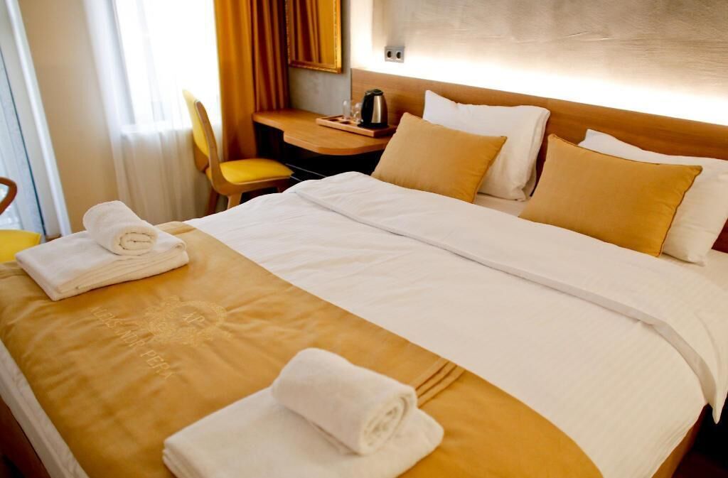 Premium bedding, minibar, in-room safe, individually furnished