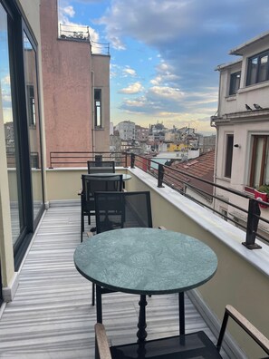 City view - Aleksandr Pera Hotel (Istanbul)