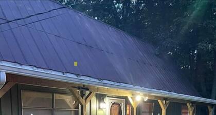 Agapé Cabin Lyfe near Cave Run Lake