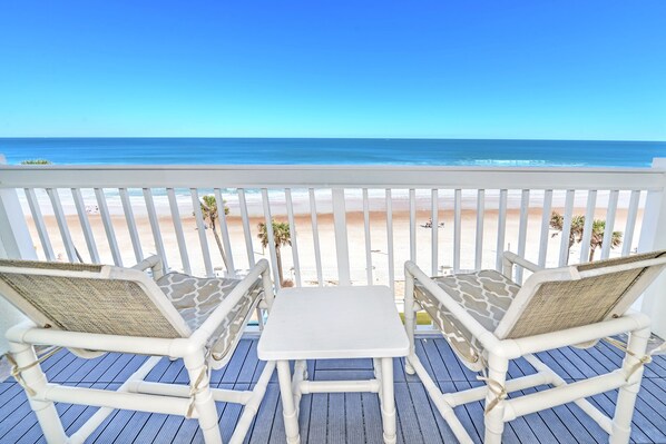 Property grounds - Oceanfront Condo | Hidden Treasure (daytona beach)