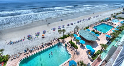 Ocean View 1BR Balcony x2 | 7th Floor | Sleeps 6