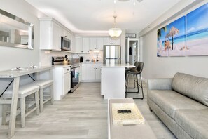 Smart TV, foosball, table tennis - Oceanfront Private Balcony | Harbour Beach Resort (daytona beach)
