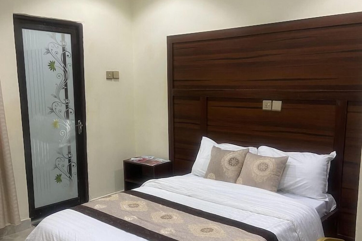Premium bedding, memory foam beds, WiFi (free), bed sheets
