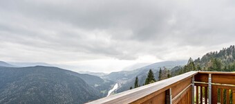 Appartamento "Maurerhof Abendrot" con vista sulle montagne, terrazza privata e Wi-Fi