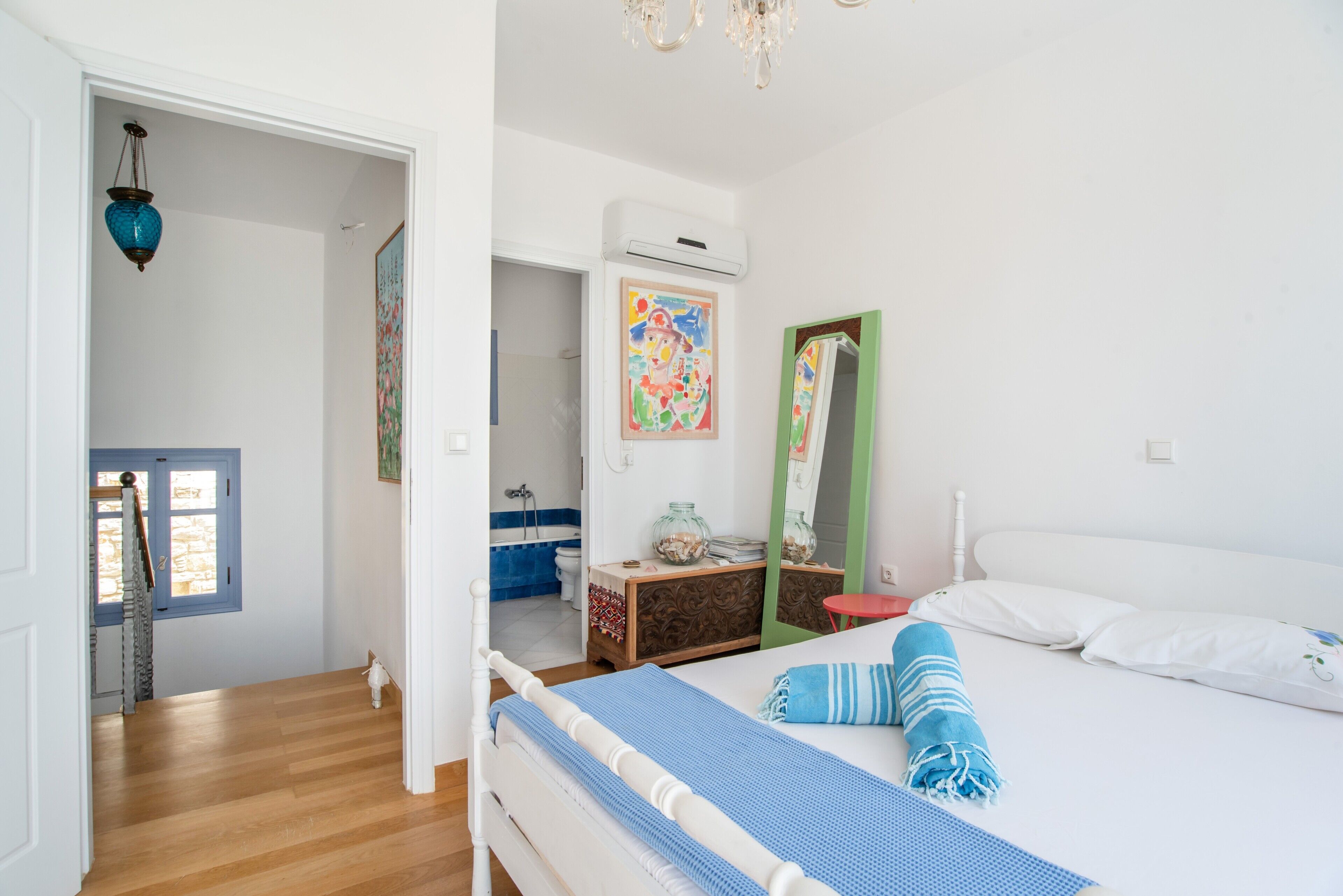 2 chambres, fer et planche à repasser, Wi-Fi gratuit, draps fournis