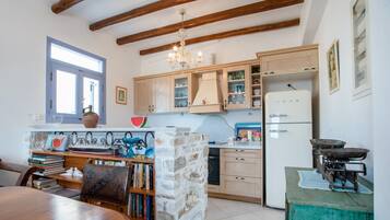 Køleskab, ovn, kogeplade, opvaskemaskine