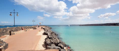 Vlak bij het strand