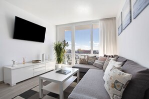 TV - Holiday Home "Helieta" with Mountain Views, Private Terrace and Wi-Fi (Puerto del Rosario)