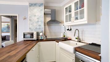 Kühlschrank, Ofen, Herdplatte, Geschirrspüler