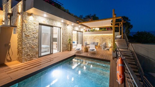 Villa "Suite Diodora" with Private Pool, Terrace & Wi-Fi
