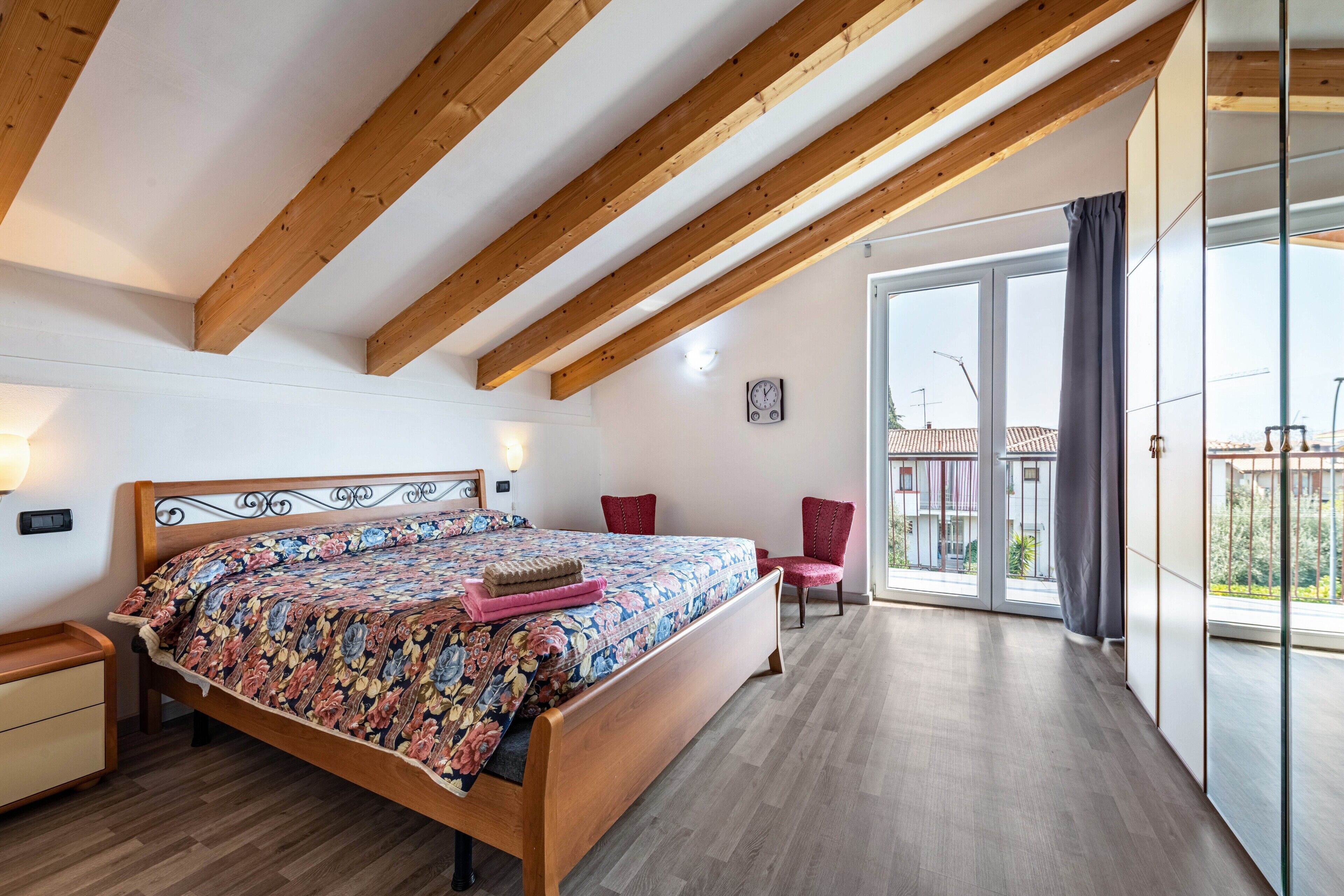 2 makuuhuonetta, ilmainen Wi-Fi, vuodevaatteet