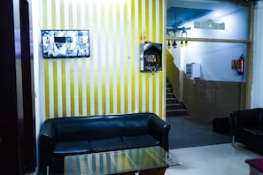 Lobby - Hotel Cladis by Quadis - Sector 15 Noida (Noida)