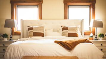 5 bedrooms, WiFi, bed sheets