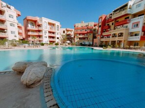 Utomhuspool
