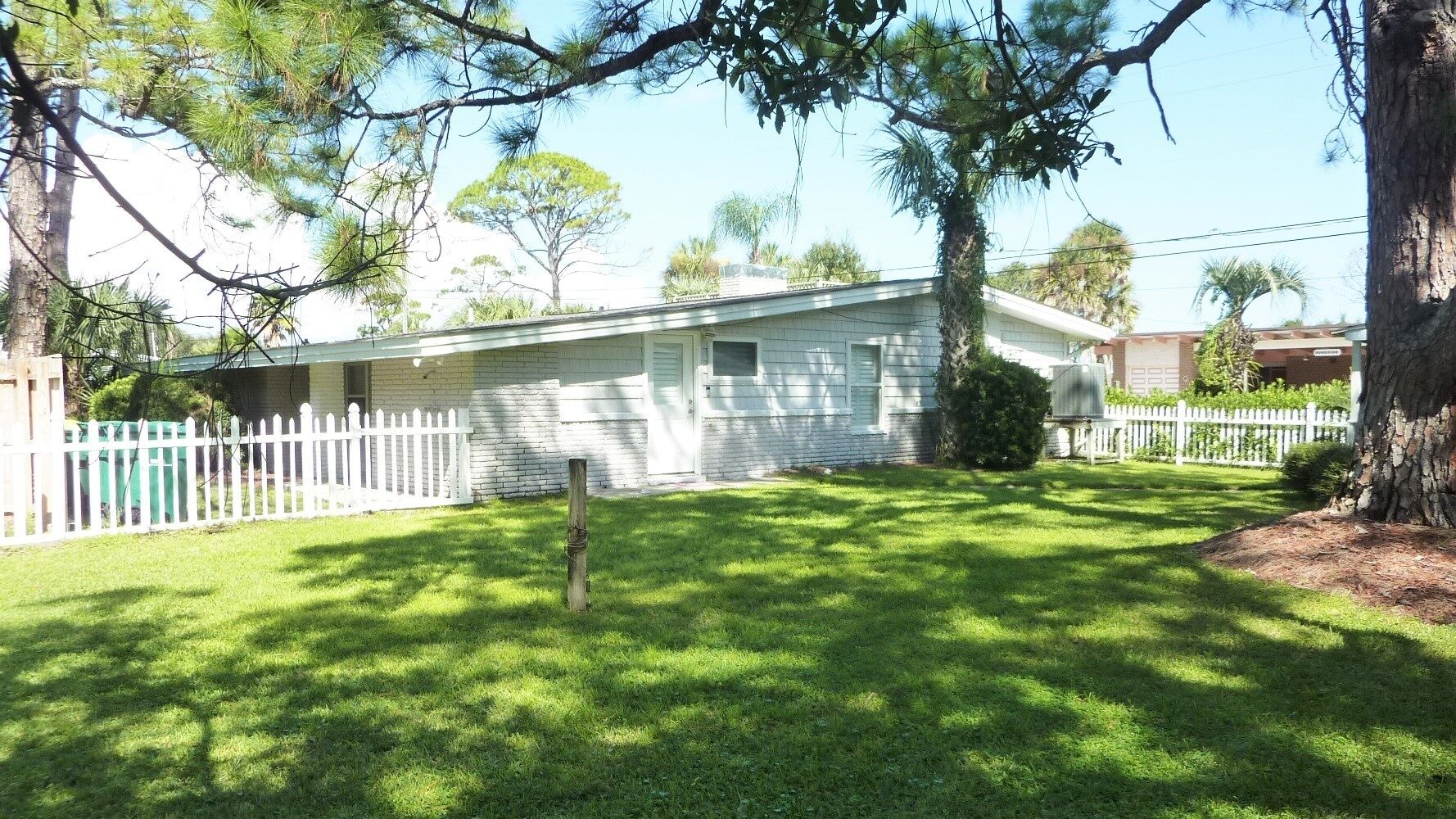 House, 3 Bedrooms | Exterior