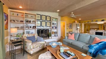 House, 3 Bedrooms | Living area | Smart TV