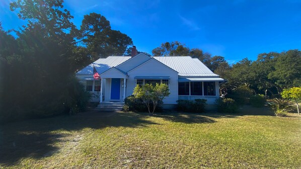 Nhà, 5 phòng ngủ | Ngoại thất