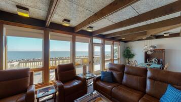 House, 3 Bedrooms | Interior