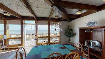 House, 3 Bedrooms | Dining