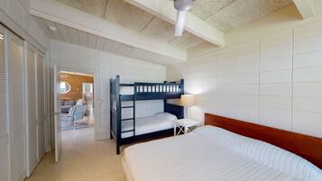 Cottage, 5 Bedrooms | 5 bedrooms, iron/ironing board, free WiFi