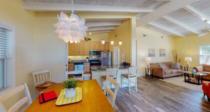 Mellow Yellow 3 Bedroom Home